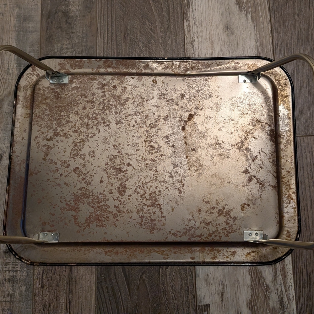 Kids Metal TV Tray - Black and Orange - Picture 4 of 4